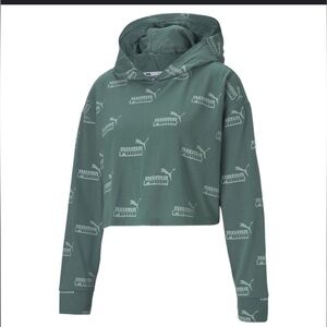Women’s PUMA green‎ oversized cropped pull on 100% cotton hoodie size small